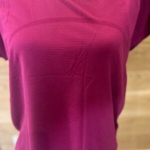 Lululemon Women's Pink/maroon Top